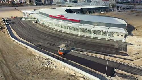 Yeni otogar alanında asfaltlama yapılıyor