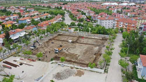 Binbirevler Kapalı Pazaryerinde çalışmalar aralıksız devam ediyor